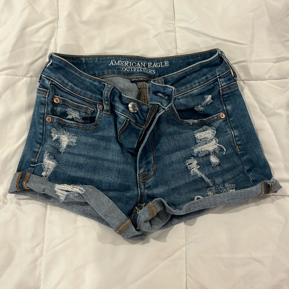 Size 4 American Eagle high rise shortie denim shorts